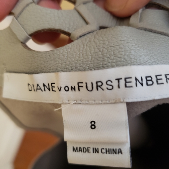 Leather top diane von furstenberg...size 8 - Picture 5 of 9